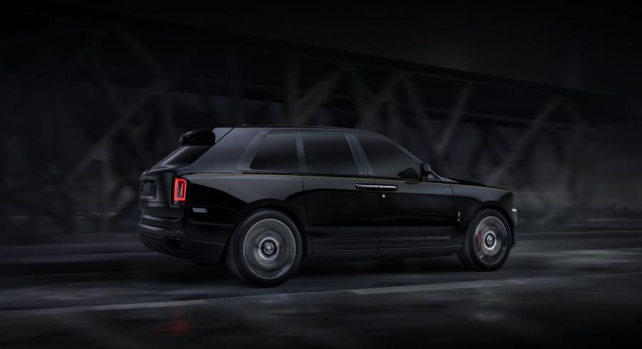  Rolls-Royce Cullinan Black Badge 2019 года  (UK) (фото 12 из 20)